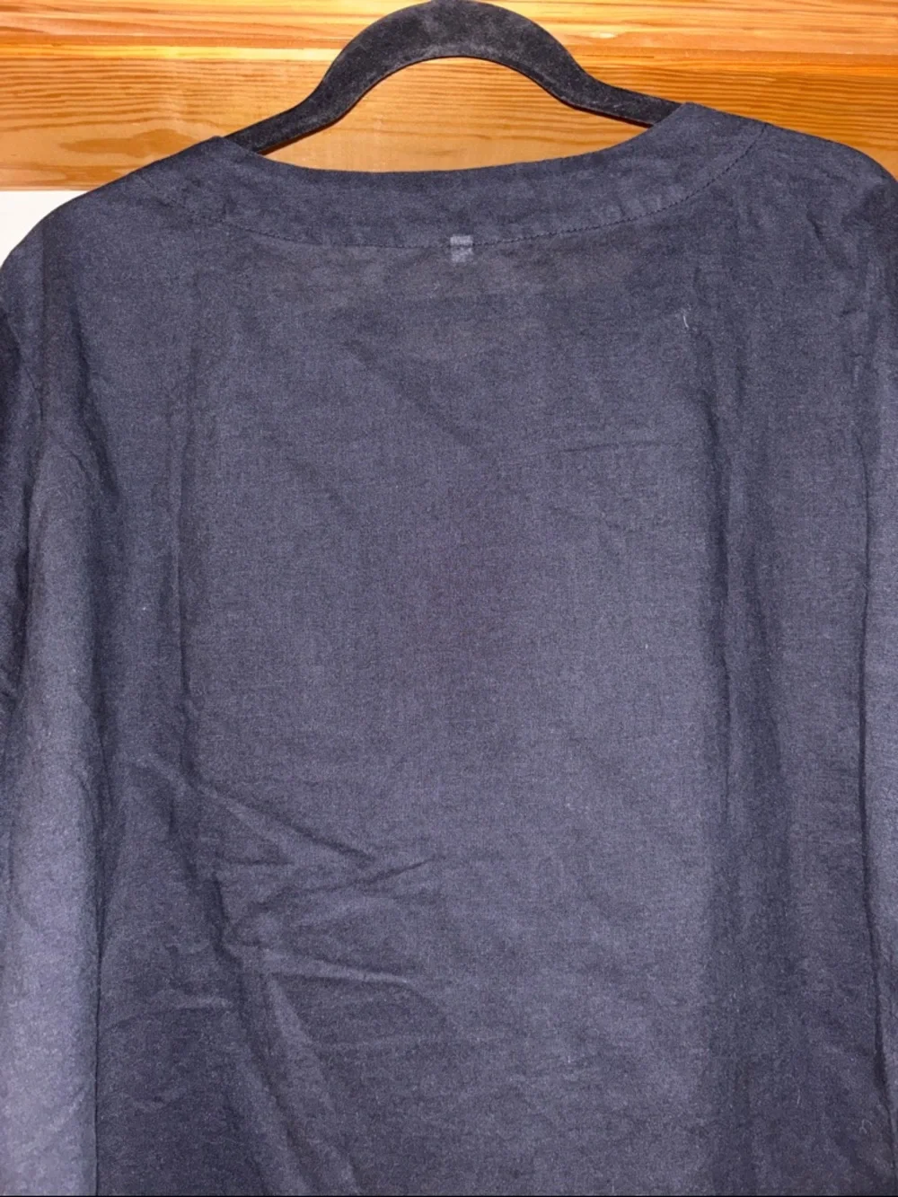 Simple Black Linen Blouse - Picture 6 of 6